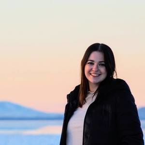 Meet your Posher, Laurie